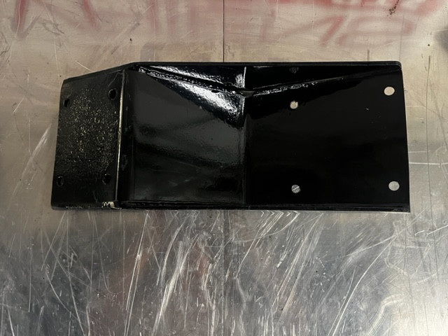 KENWORTH KENWORTH LOWER EXHAUST FRAME BRACKET