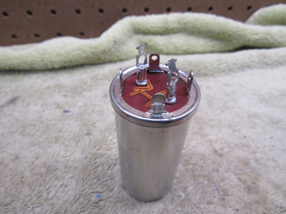 (2) NOS RCA Electrolytic Can Capacitor 400V 20 + 80 MFD 77644