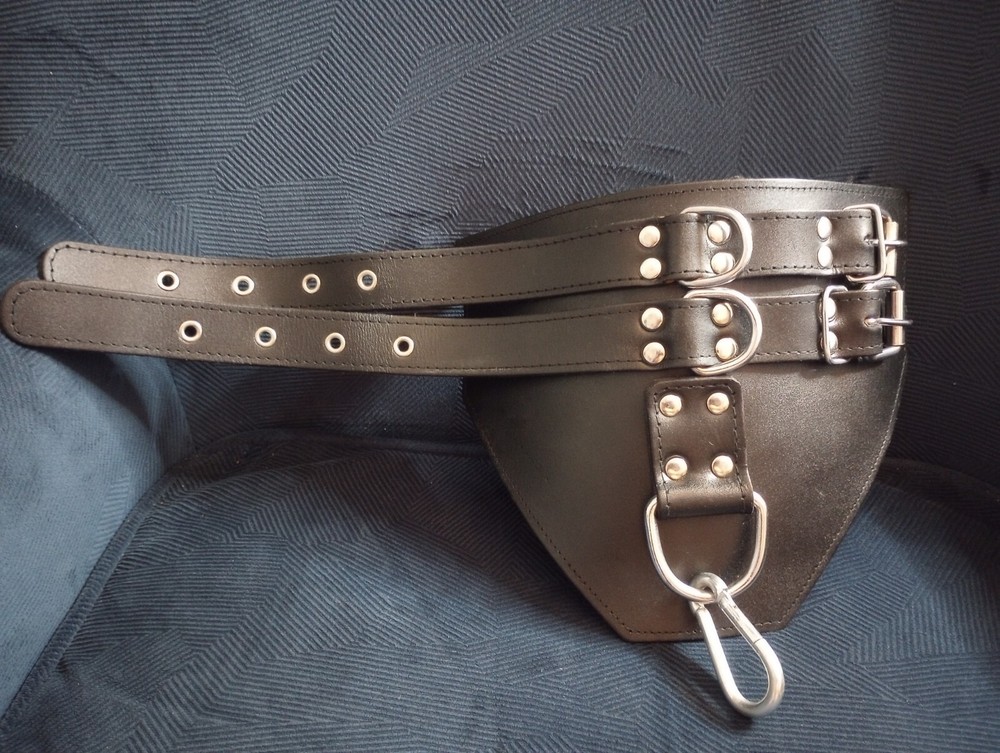 Black Cowhide Leather BDSM Ankle Restraints (pair) with Thick Fur Padding
