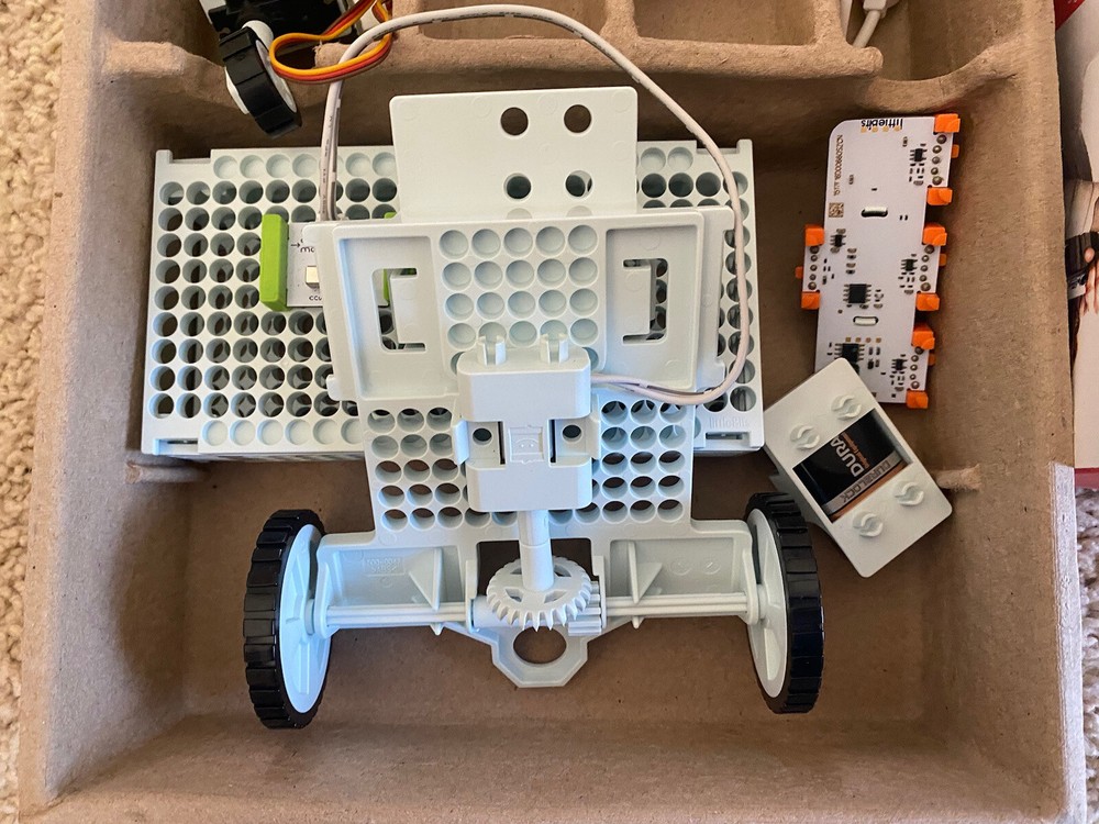Star Wars Little Bits Droid Inventor Kit R2-D2 Build Robot Construction Tech Toy