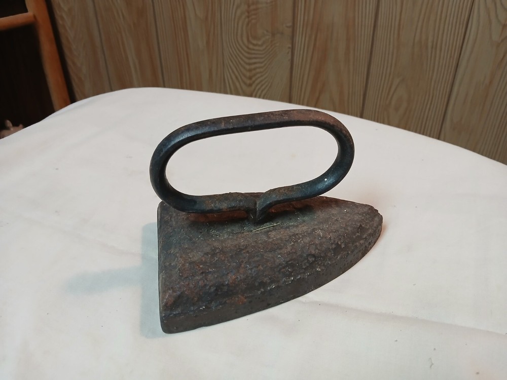 Antique Primitive Sad Iron with Unique Handle Cast Iron