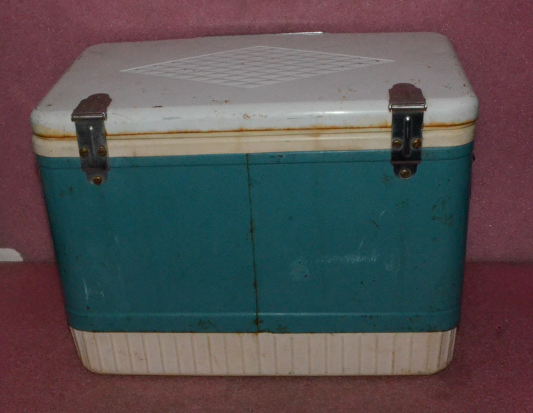 Vintage Coleman Diamond Cooler.