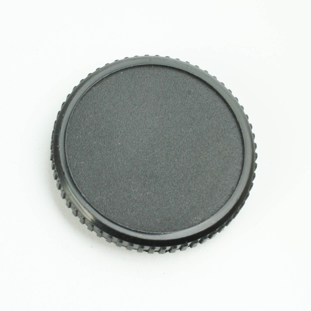 Unbranded - Screw-On Plastic M42 Mount - Camera Body Cap - Generic