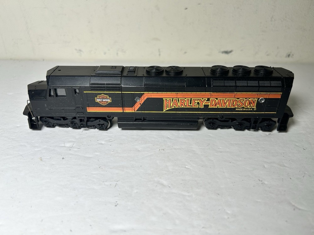 HO Scale Harley Davidson Limited Train Set W/box UNTESTED