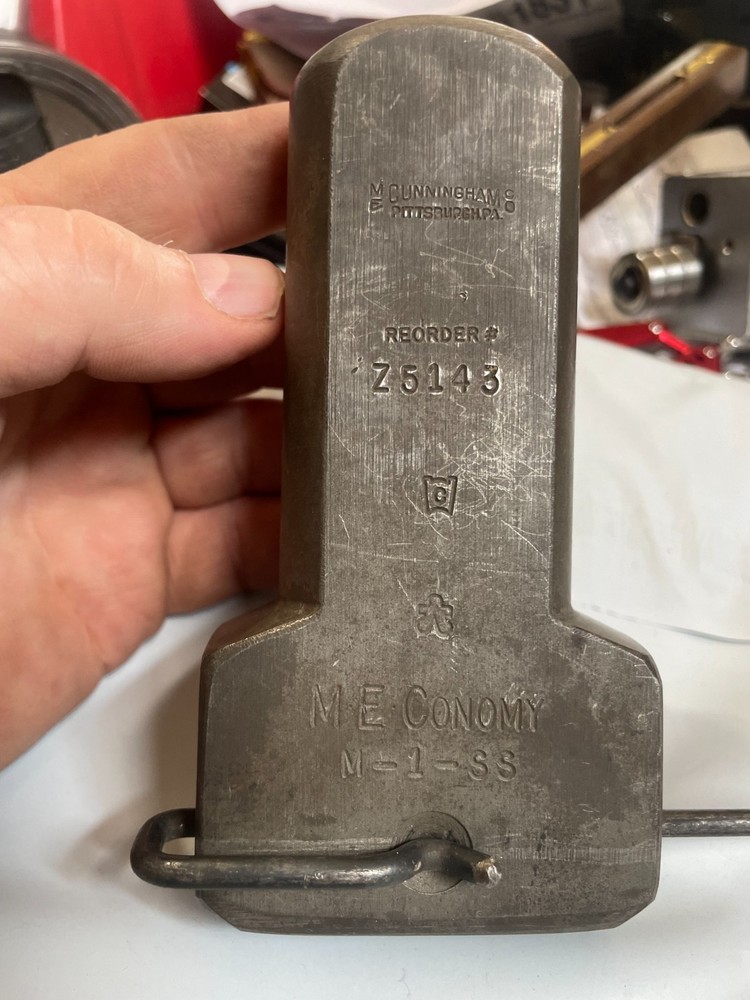 Z5143 ME Cunningham Stamp Holder