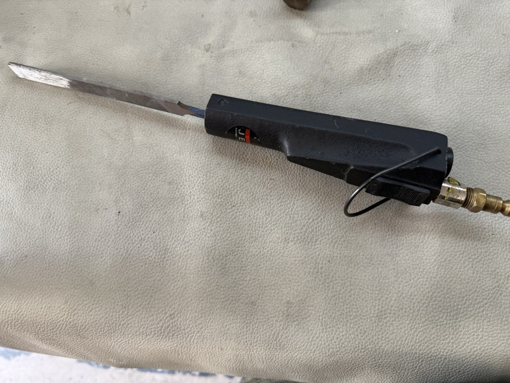 Jet Pneumatic File Holder