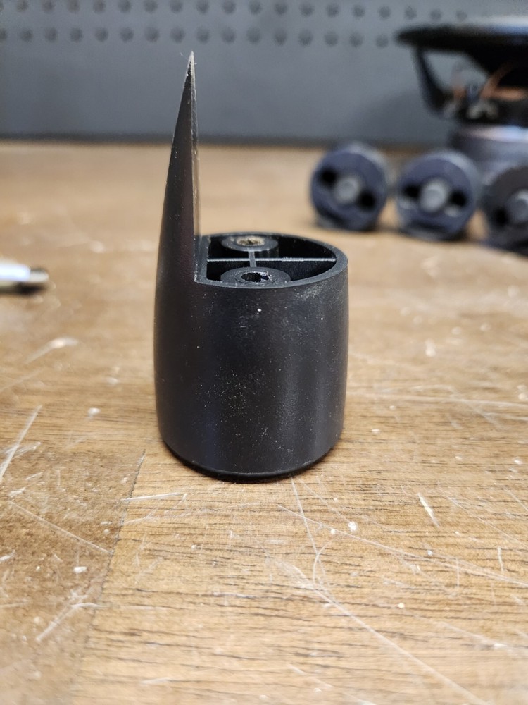 Definitive Technology Subwoofer / Speaker Feet ProSub 600 800
