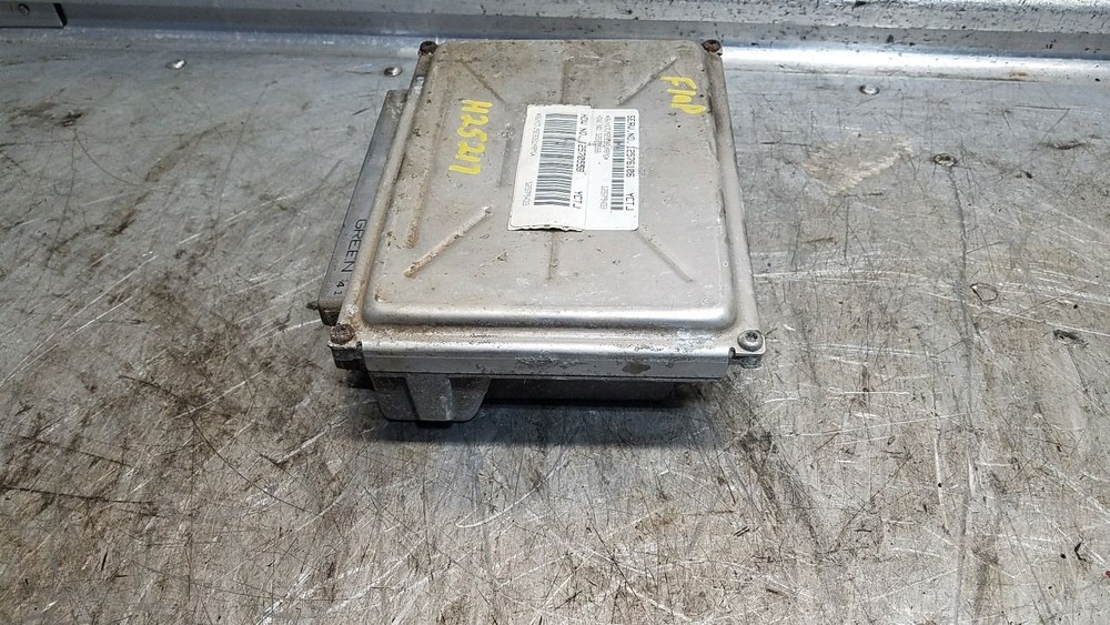 ECM Electronic Control Module ID 12576106 Fits 2003 SILVERADO 1280747