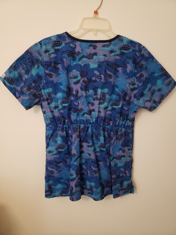 U A Scrubs Scrub Top M Blue Front Pockets Open Neck