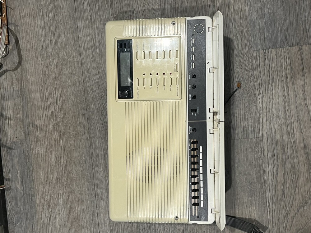 Nutone Intercom System IM-3303 with accessories (transformers, Door Chime, Mount