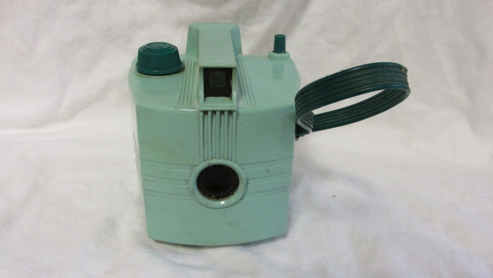 VINTAGE 1950s IMPERIAL MARK XII CAMERA