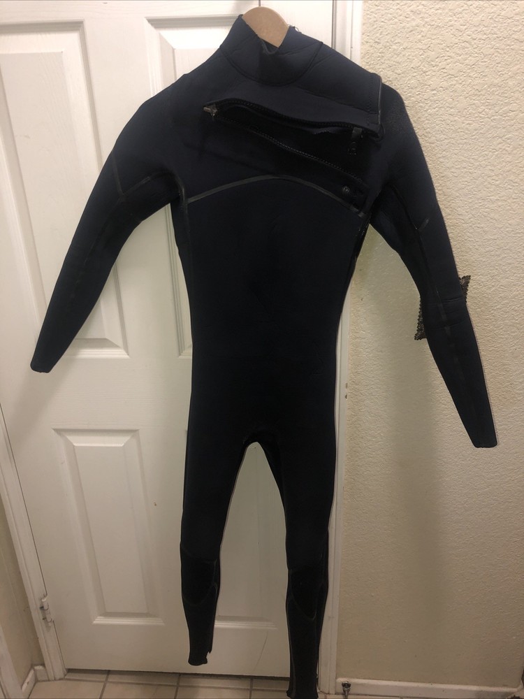 NEED ESSENTIALS 4/3mm Chest-Zip Wetsuit – Medium– Black