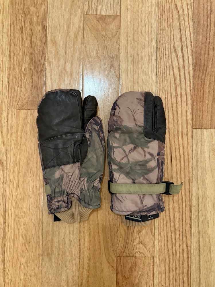 Vintage Cabelas Camo Goretex Gloves