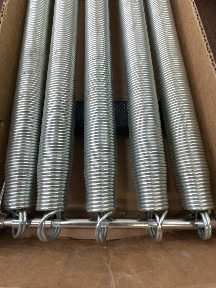 Vintage 1970s DP 5 Spring Chest Pull Expander Exerciser in Original Box