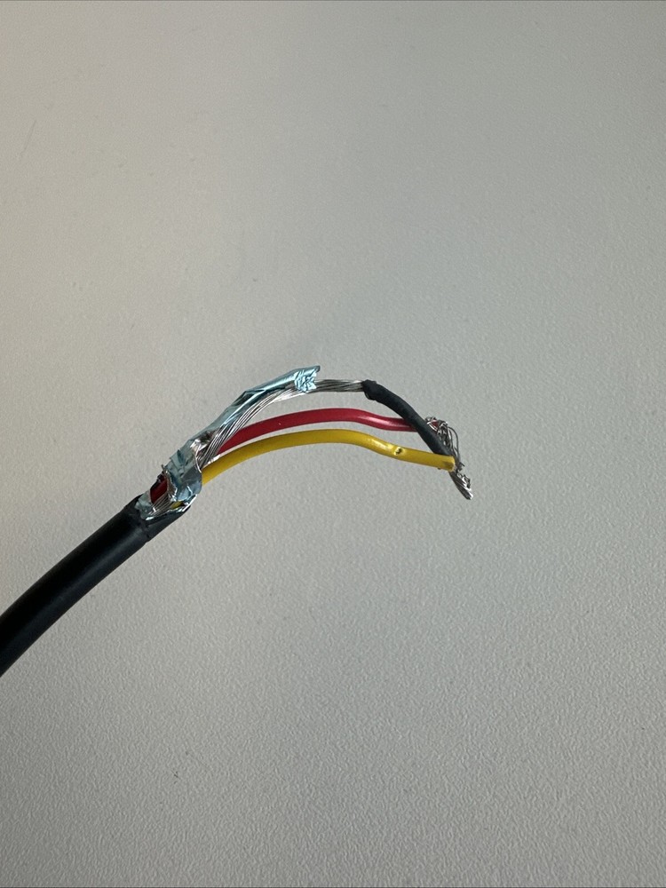 Raymarine GPS Antenna Rail Mount Kit-Appears Complete