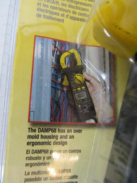 General Auto Ranging AC/DC True RMS 400A Clamp Meter DAMP68