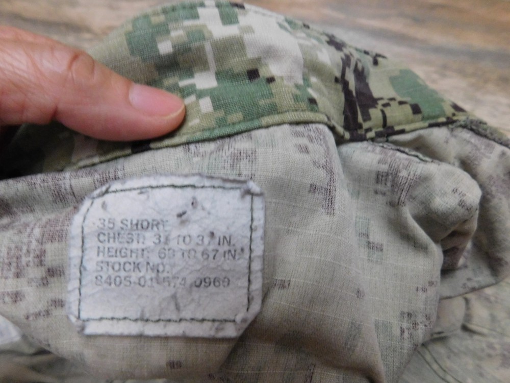 US NAVY WORKING BLOUSE COAT SIZE 35 SHORT