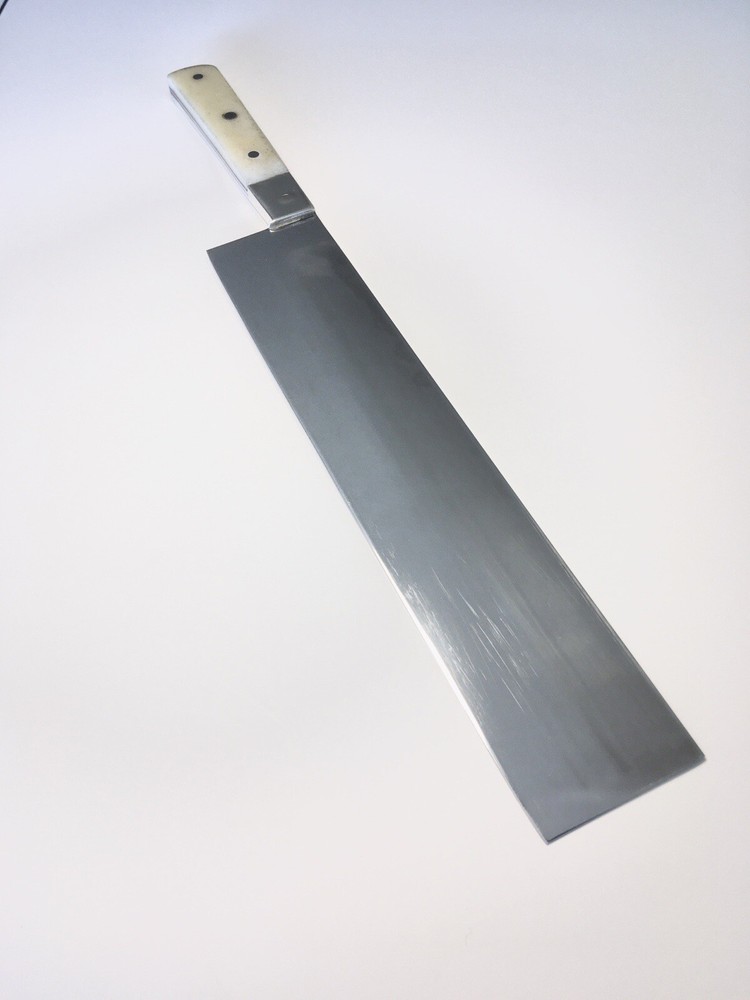 Cream Large Kosher Chalef, Daakas Kosher Slaughter Knife, Bone Handle
