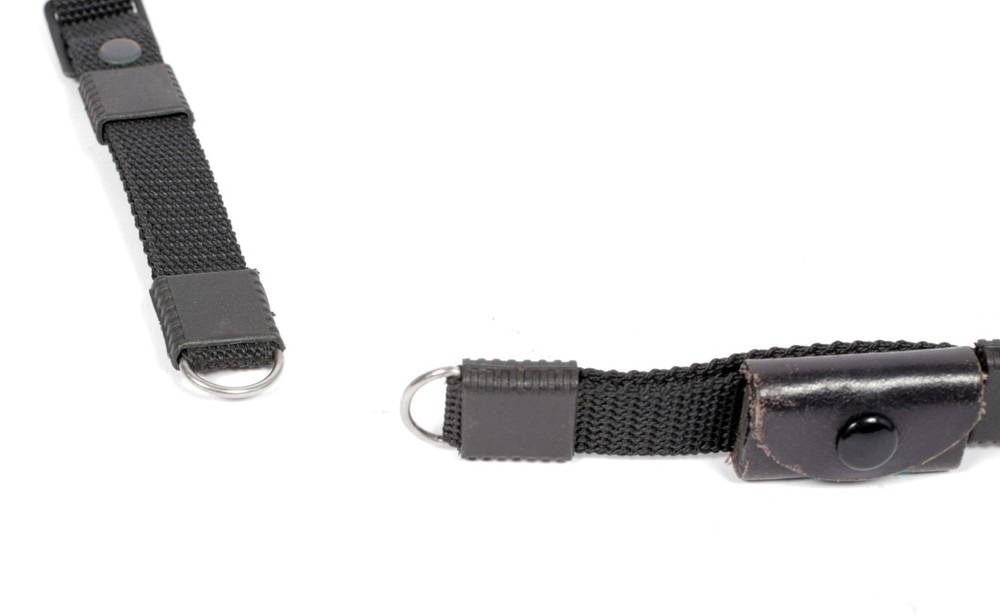 Genuine Leica R strap with battery caddy (#1649)