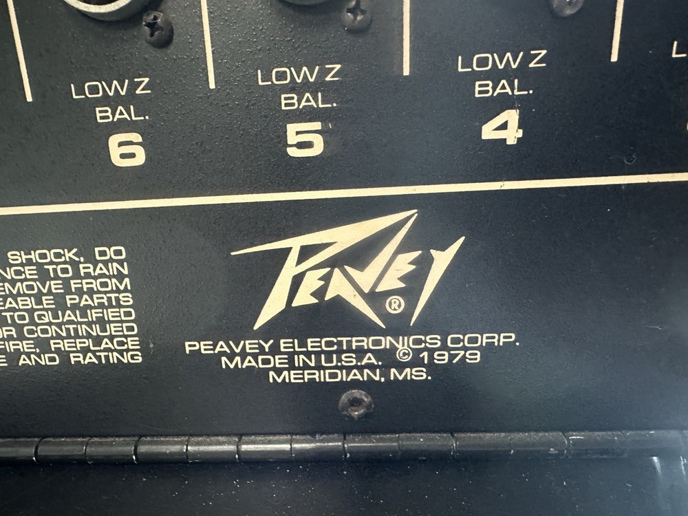 Vintage Peavey XR-800 Powered Mixing Console
