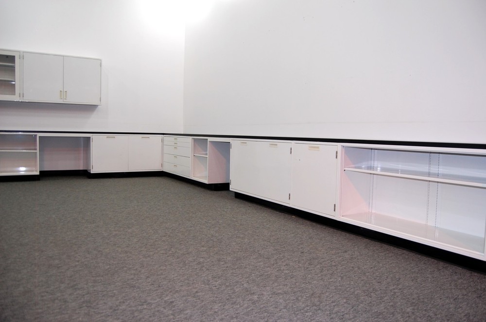 LABORATORY 41' BASE 16' WALL CABINETS W/ BLACK TOPS / E1-463