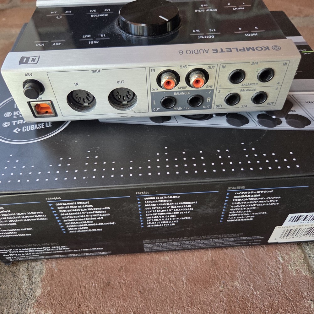 Native Instruments Komplete Audio 6 USB Audio Interface w/ Box Manual Tested