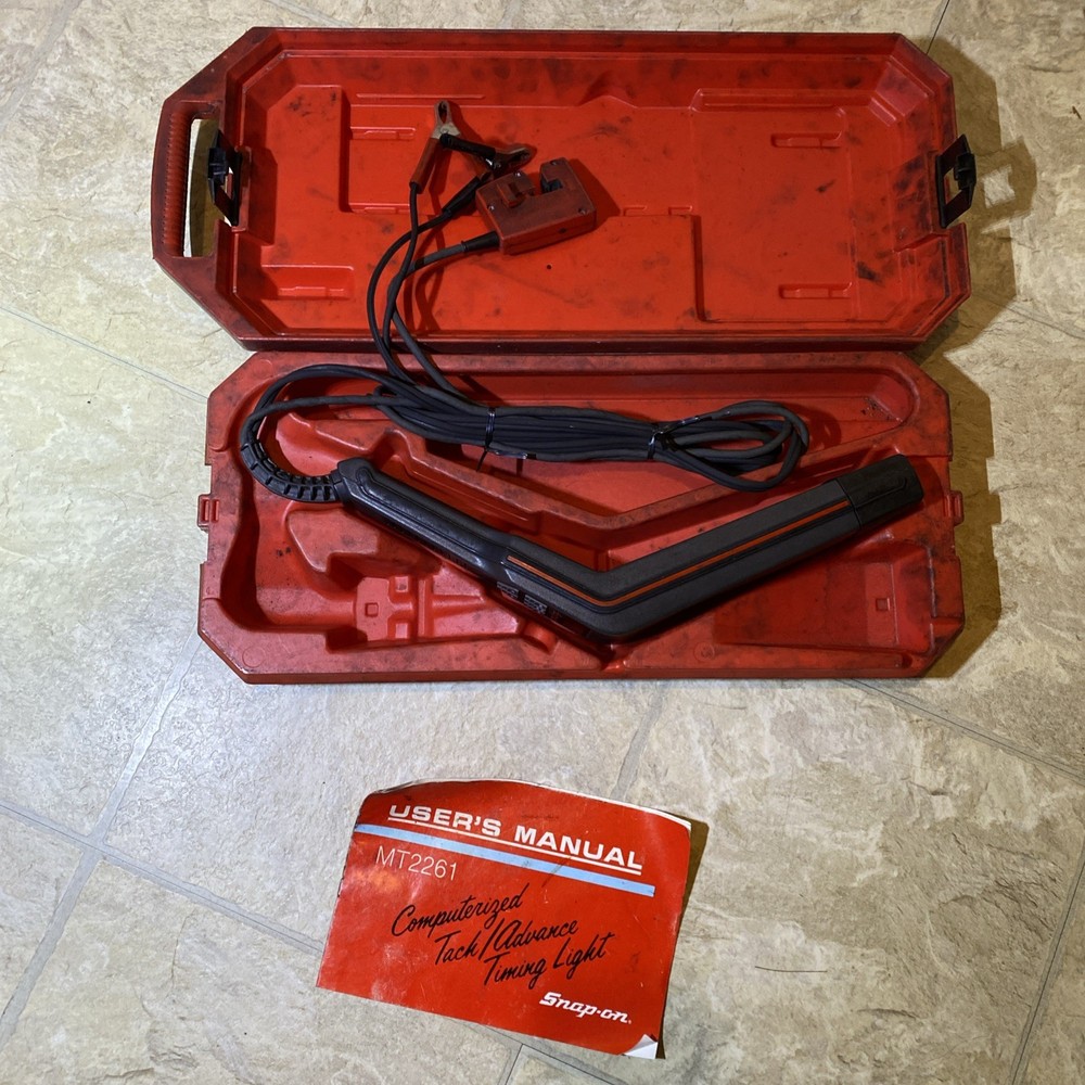 Snap On Computerized Tach/Advance Timing Light Model MT2261 with Case