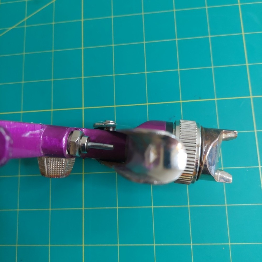 Central Pneumatic paint spray gun 47016