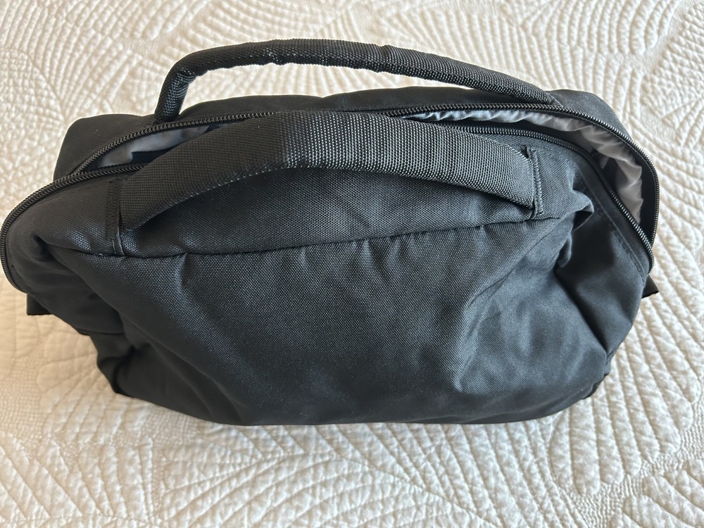 Small convenient cable carry bag (same one that comes with L1Pro Roller Bag)