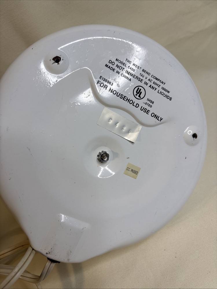 West Bend Electric Whistling Tea Pot White 1 Quart Teakettle