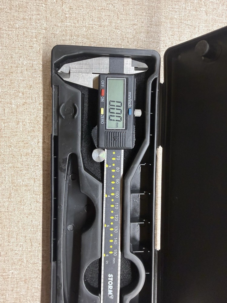 Central Tools 3C301 0-6" / 0-150mm STORM Digital Caliper w/ Case