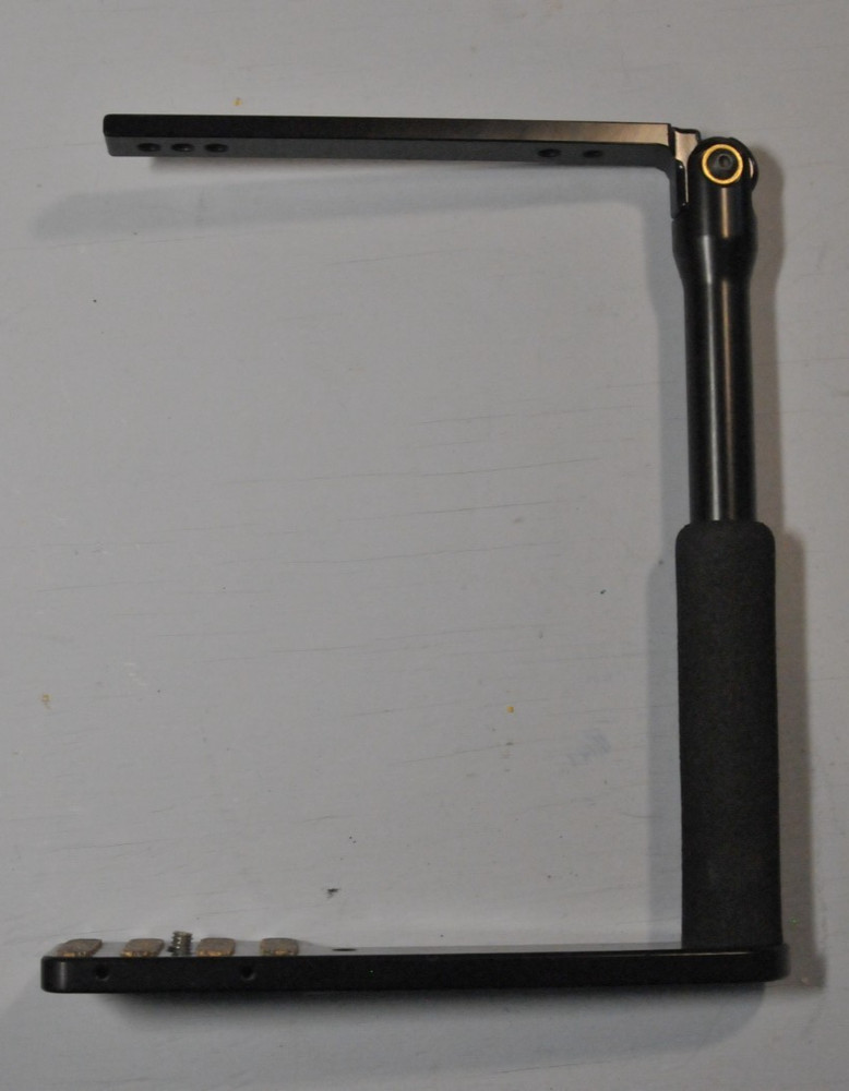 Custom Bracket CB Digital-T Flash Bracket in excellent condition