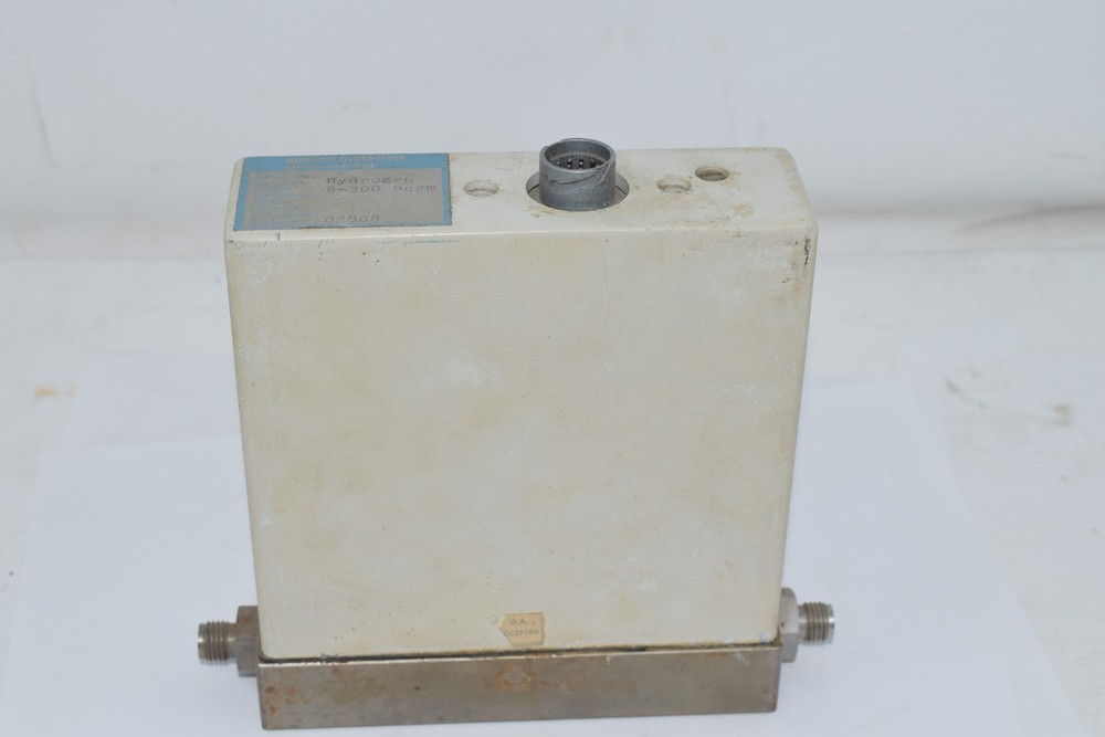 Applied Materials AFC-550 Mass Flow Controller 6-300 sccm Hydrogen 02808
