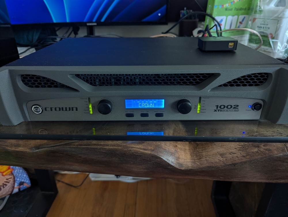 Crown XTi 1002 700W 2-Channel Power Amplifier