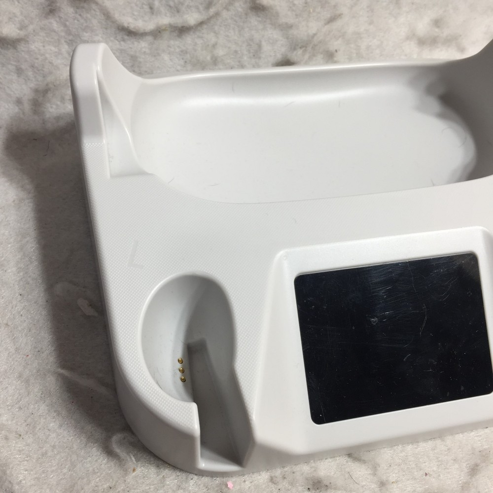 Oculus Charging Dock Model R002 White Plug In