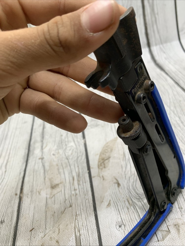 Monoprice Compression Tool Blue And Black