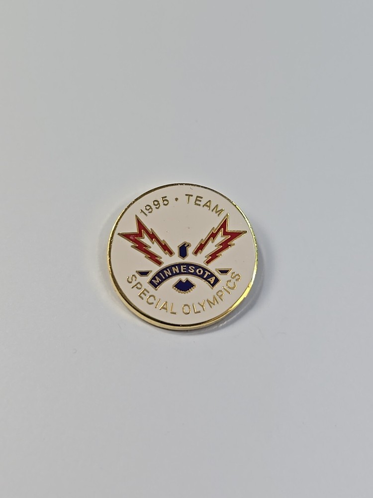 Minnesota Special Olympics Lapel Pin 1995 Team