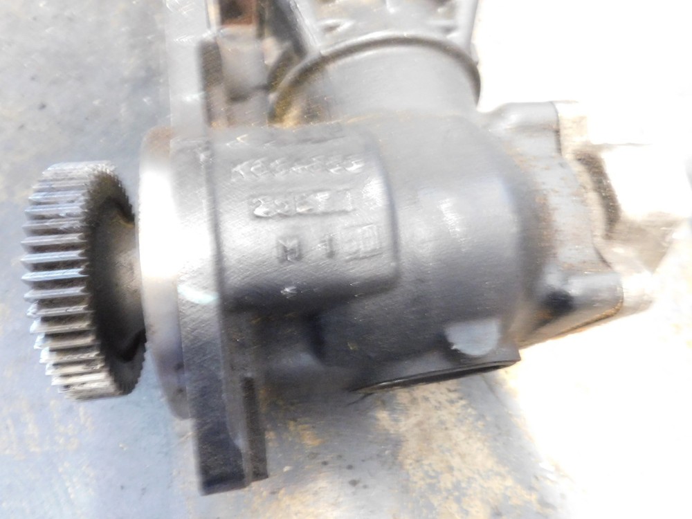 Detroit DD13 DD15 Engine Bendix Air Brake Compressor RA0011307215 Bendix