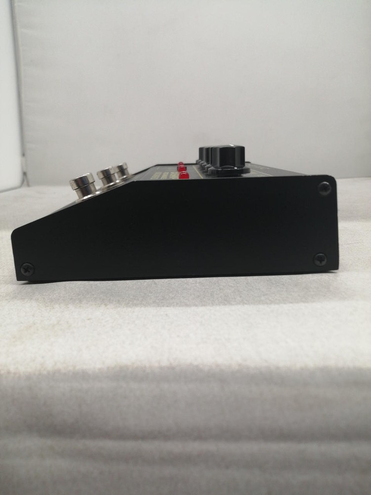 TECH21 SANSAMP BASS DRIVER DI effector