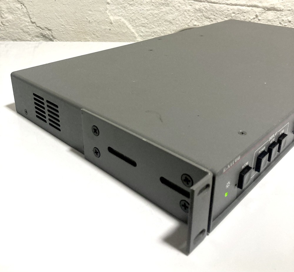 Extron System 5cr Plus I/O S-Video Computer Video Switcher (Working). Read.