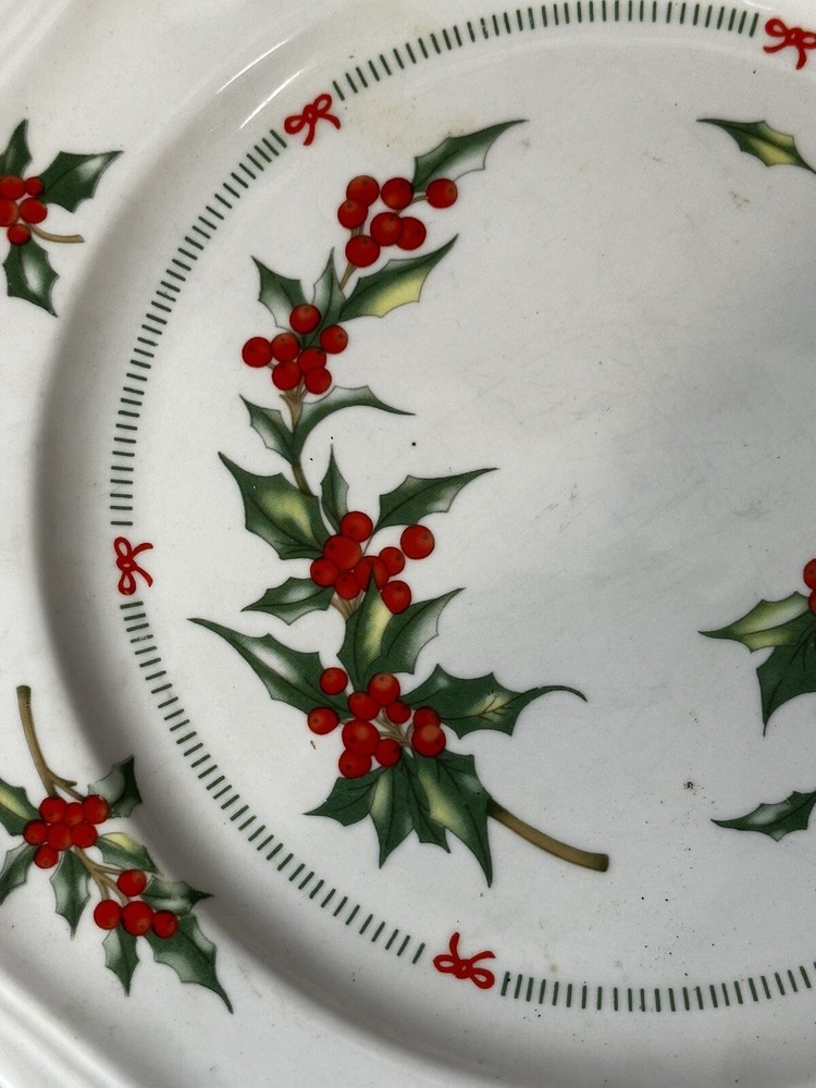 Tabletops Unlimited Christmas Dinnerware With Holly Design