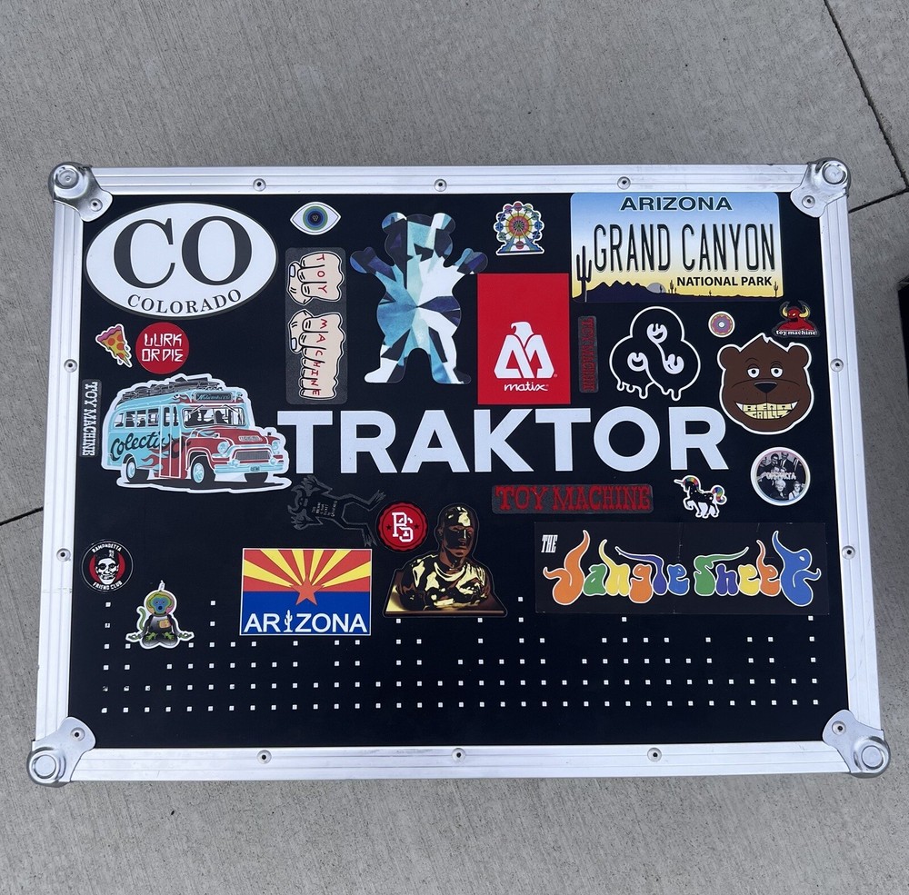 Native Insrtuments Traktor Kontrol S4 MK2 WTraktor Flight Case. MINT (9.5+/10)