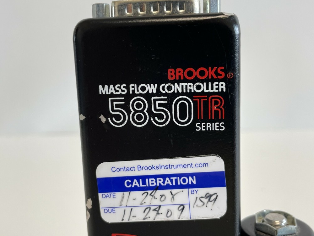 U2: Brooks 5850TR Mass Flow Controller 5850 TR Series