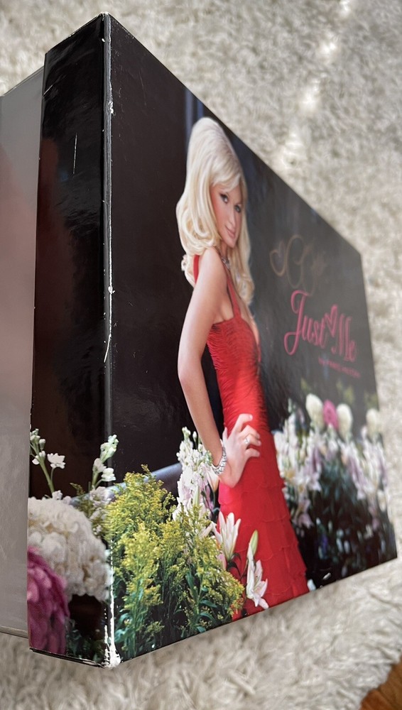 Paris Hilton Just Me signed box set autographed (NO PERFUME)