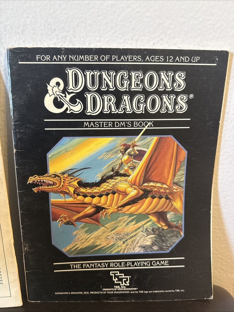 D&D - Dungeons & Dragons Master DM's and Master Players Books