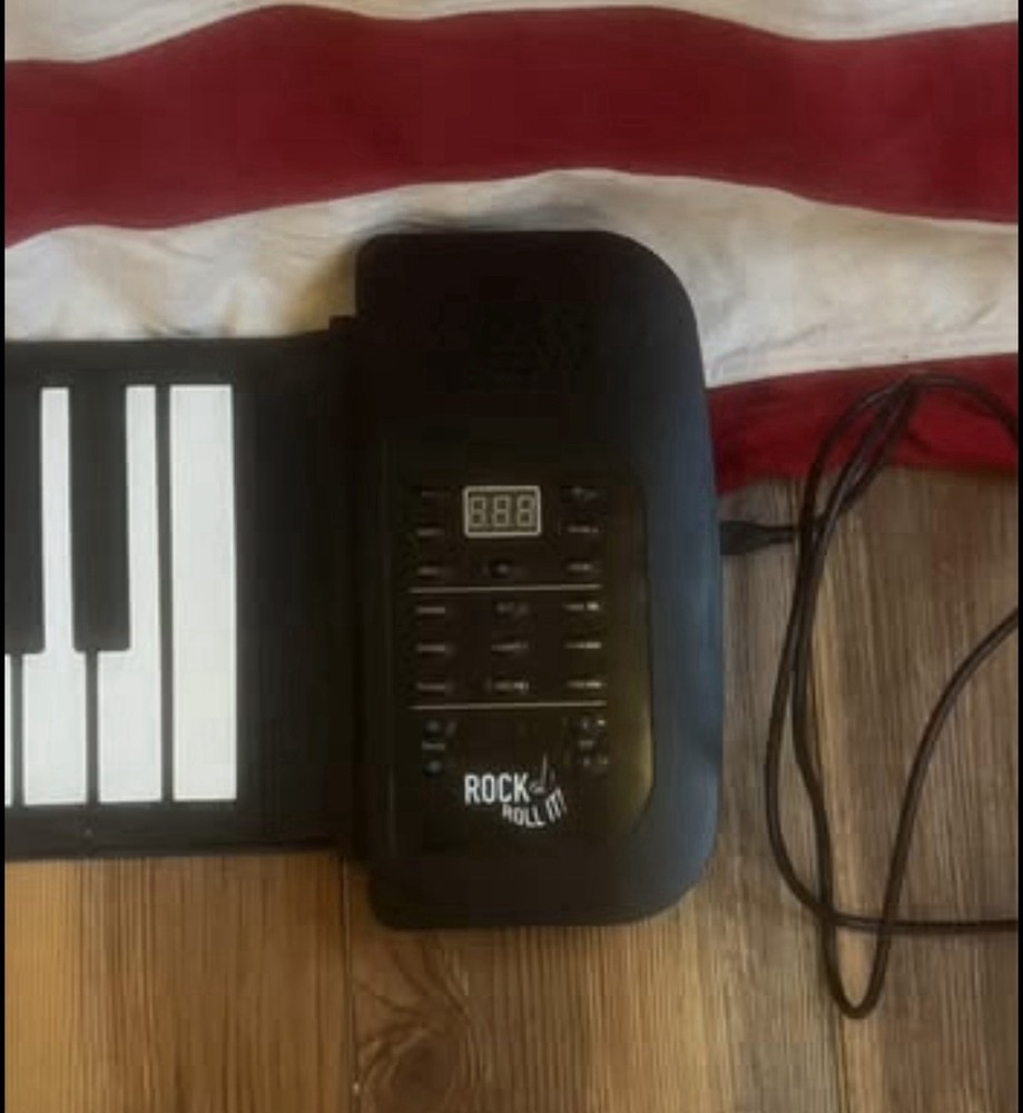 MukikiM Rock and Roll It - Studio Piano