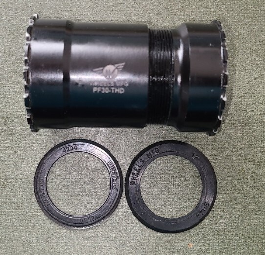 Wheels Manufacturing PF30 THD Bottom Bracket Angular Contact Ceramic Hybrid