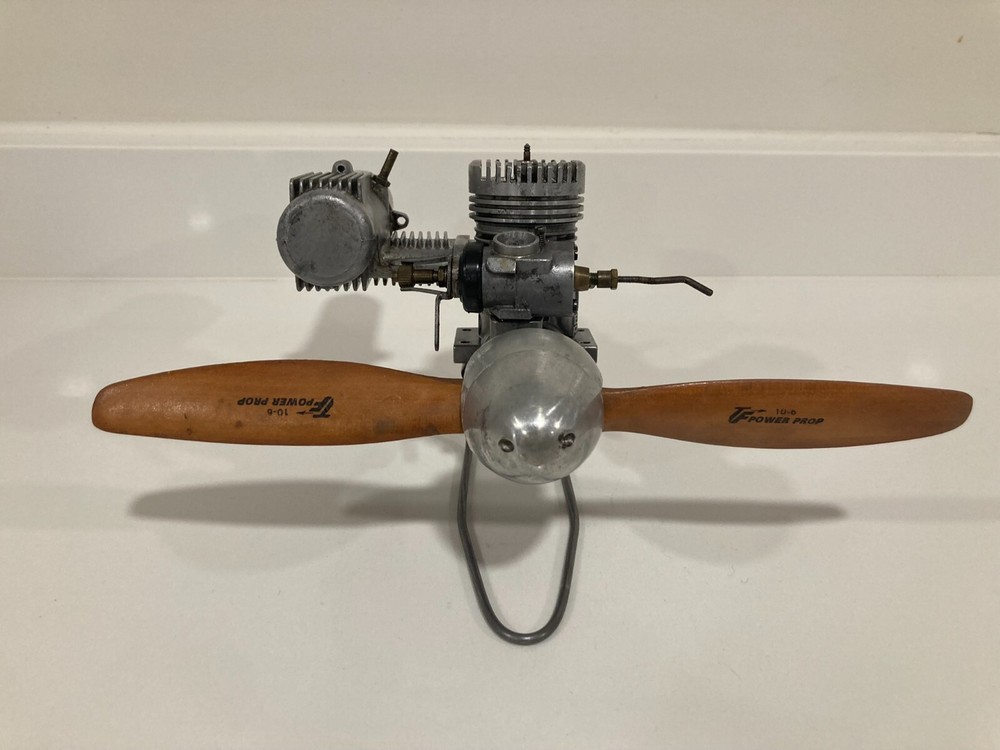 SUPER TIGRE 40 BULL RING Nitro Engine w/ Muffler