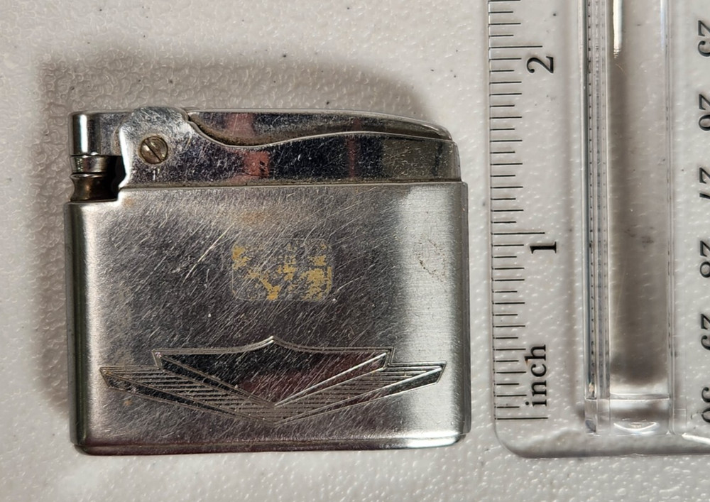 Ronson Adonis Silver USA Engraved Lighter (7J)