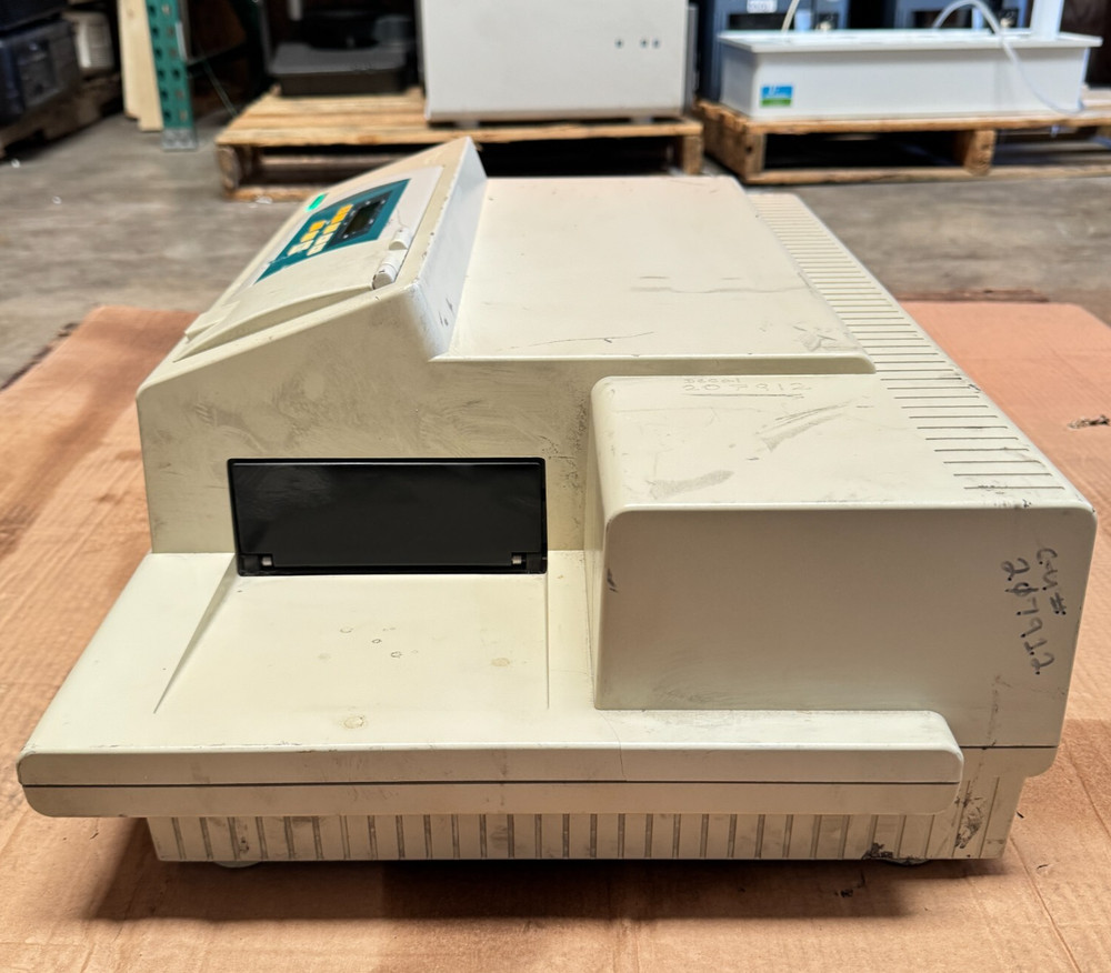 Molecular Devices Spectra Max PLUS Microplate Spectrophotometer | Sold As Is